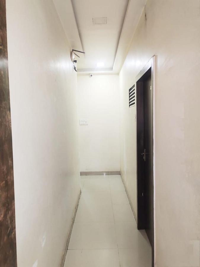 Hotel Golden Galaxy - Santacruz East Bombay Exterior foto